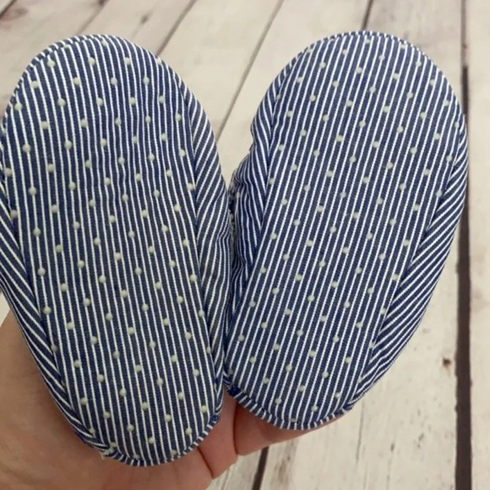 Old Navy Blue/White Striped Infant Loafers / Soft-Soled Crib Shoes /6-12 Months